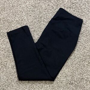 Chico's Zenergy Black Capri Leggings EUC 0P (4/Small Petite)